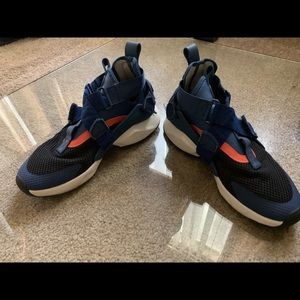 Nike huaraches women